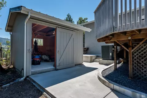 Exterior - 800 Riverside Dr, Ukiah, CA 95482 photo 13 of 15