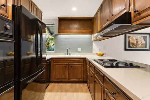 Kitchen - 1826 Vervais Ave, Vallejo, CA 94591 photo 2 of 3