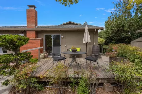 Exterior - 1826 Vervais Ave, Vallejo, CA 94591 photo 8 of 13