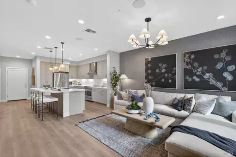 830 Buckley Dr, Santa Rosa, CA 95407