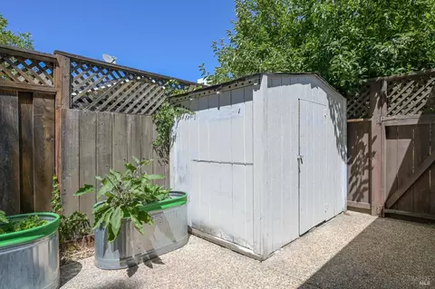 Exterior - 6441 Yale St, Windsor, CA 95492 photo 10 of 11