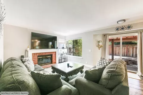 Living - 6441 Yale St, Windsor, CA 95492 photo 2 of 2