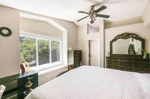 Bedroom - 6441 Yale St, Windsor, CA 95492 photo 4 of 6