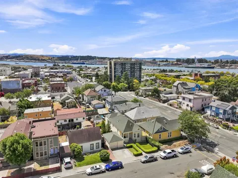 View/Area - 409 Carolina St, Vallejo, CA 94590 photo 3 of 8