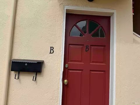 Entry Way - 409 Carolina St, Vallejo, CA 94590 photo 2 of 4