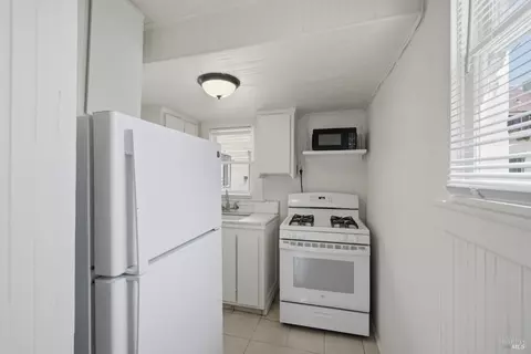 Kitchen - 409 Carolina St, Vallejo, CA 94590 photo 7 of 7