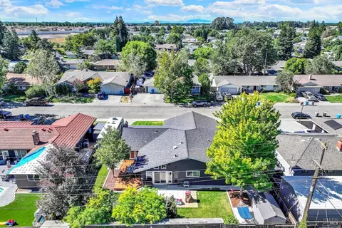 View/Area - 850 Sunset Dr, Dixon, CA 95620 photo 4 of 5