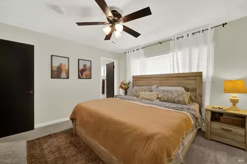 Bedroom - 850 Sunset Dr, Dixon, CA 95620 photo 6 of 7
