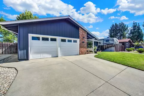 Exterior - 850 Sunset Dr, Dixon, CA 95620 photo 2 of 26