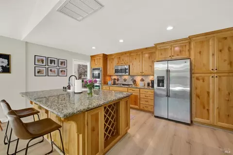 Kitchen - 850 Sunset Dr, Dixon, CA 95620 photo 7 of 8