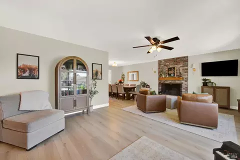 Living - 850 Sunset Dr, Dixon, CA 95620 photo 1 of 4