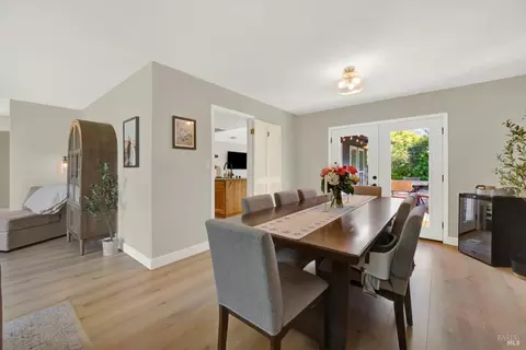 Dining - 850 Sunset Dr, Dixon, CA 95620 photo 1 of 3