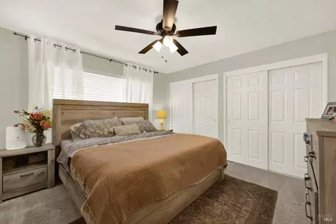 Bedroom - 850 Sunset Dr, Dixon, CA 95620 photo 5 of 7