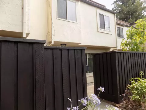 1709 Las Pravadas Ct, Santa Rosa, CA 95409
