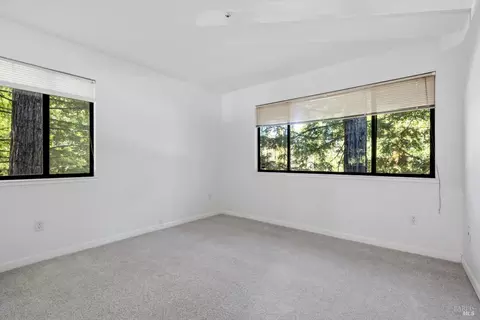 Bedroom - 107 Nicholas Ct, Cotati, CA 94931 photo 2 of 4