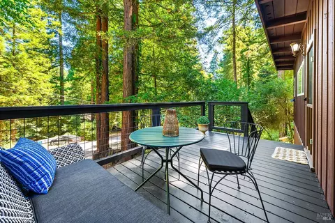 17358 Park Ave, Guerneville, CA 95446