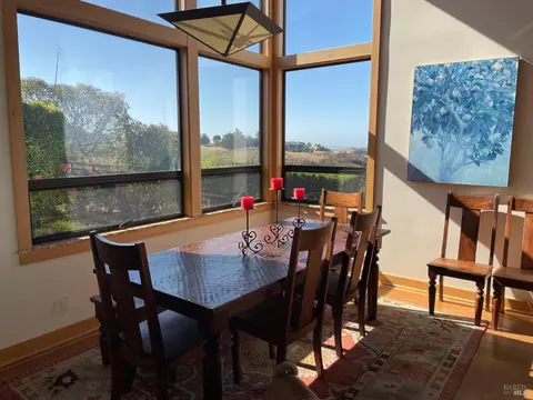 Dining - 20689 Mockingbird Rd, Bodega Bay, CA 94923 photo 1 of 1
