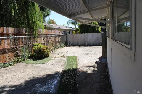 Exterior - 1924 Marin St, Vallejo, CA 94590 photo 5 of 6