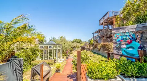Exterior - 301 Trinity St, Vallejo, CA 94590 photo 5 of 9
