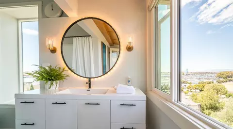 Bath - 301 Trinity St, Vallejo, CA 94590 photo 1 of 2