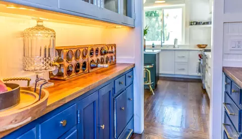 Kitchen - 301 Trinity St, Vallejo, CA 94590 photo 4 of 6