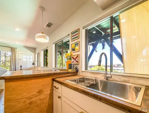 Kitchen - 301 Trinity St, Vallejo, CA 94590 photo 6 of 6