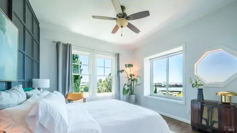 Bedroom - 301 Trinity St, Vallejo, CA 94590 photo 1 of 4