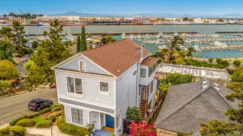 View/Area - 301 Trinity St, Vallejo, CA 94590 photo 2 of 8