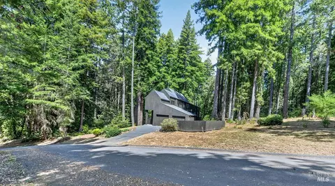 357 Deerfield Rd, The Sea Ranch, CA 95497