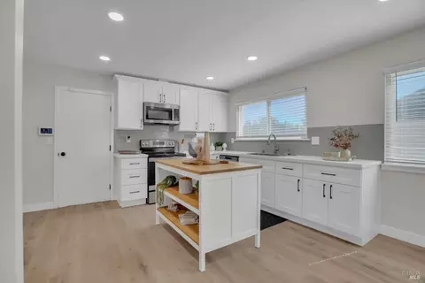 Kitchen - 505 Mckenzie Dr, Dixon, CA 95620 photo 1 of 3