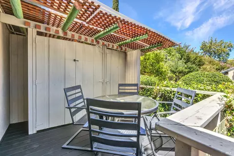 Exterior - 630-632 Randolph St, Napa, CA 94559 photo 13 of 16