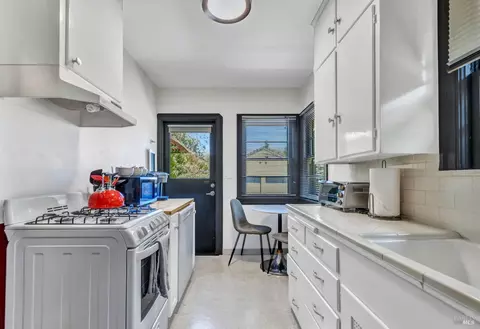 Kitchen - 630-632 Randolph St, Napa, CA 94559 photo 4 of 5