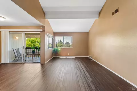 Other - 355 Parkview Ter Ter #A-8, Vallejo, CA 94589 photo 1 of 9