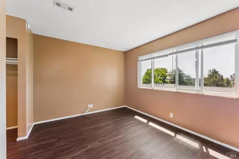 Other - 355 Parkview Ter Ter #A-8, Vallejo, CA 94589 photo 5 of 9