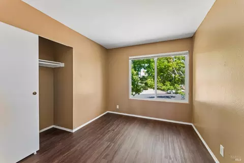Bedroom - 355 Parkview Ter Ter #A-8, Vallejo, CA 94589 photo 1 of 7