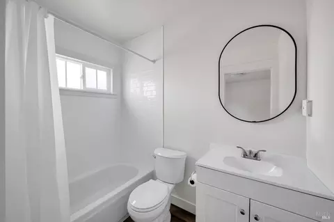 Bath - 445 Benicia Rd, Vallejo, CA 94590 photo 1 of 1