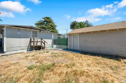 Exterior - 445 Benicia Rd, Vallejo, CA 94590 photo 4 of 4