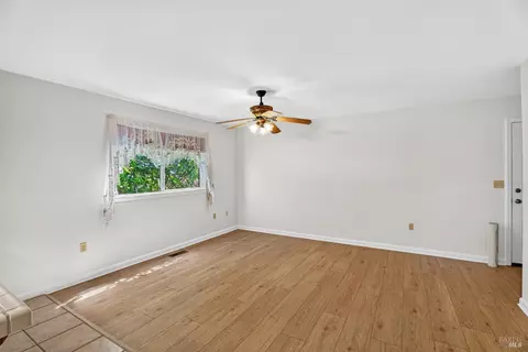 Living - 30 Mill Ct, Ukiah, CA 95482 photo 4 of 4