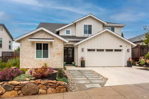 3747 Paxton Pl, Santa Rosa, CA 95404