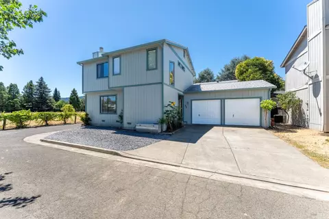313 Cooper Ln, Ukiah, CA 95482