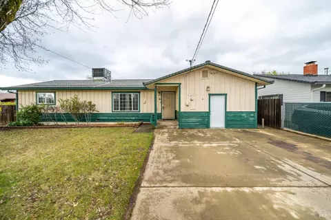 Exterior - 3586 E Keswick Dam Rd, Redding, CA 96003 photo 2 of 8