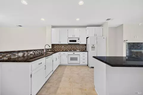 Kitchen - 766 Mcclelland Dr, Windsor, CA 95492 photo 3 of 4