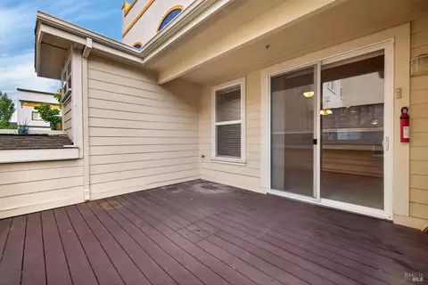 Exterior - 766 Mcclelland Dr, Windsor, CA 95492 photo 5 of 10