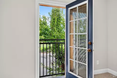 Entry Way - 766 Mcclelland Dr, Windsor, CA 95492 photo 3 of 3
