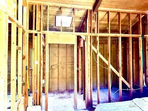 Entry Way - 4 Marsh Dr, Mill Valley, CA 94941 photo 3 of 5