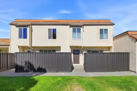 1820 Primavera Ct, Santa Rosa, CA 95409