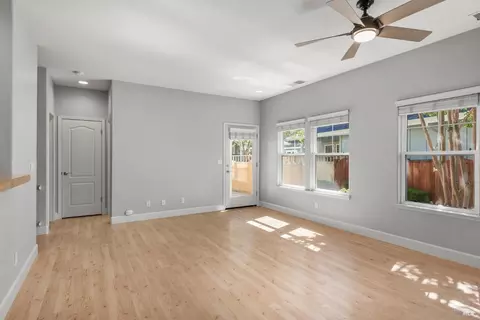 Living - 411 Matteri Cir, Cotati, CA 94931 photo 4 of 6