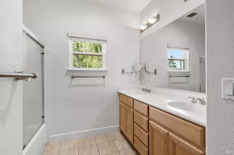 Bath - 411 Matteri Cir, Cotati, CA 94931 photo 2 of 4