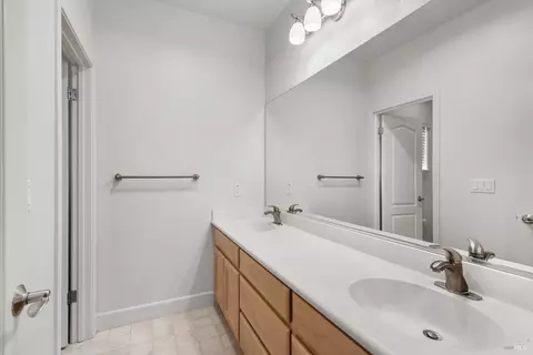 Bath - 411 Matteri Cir, Cotati, CA 94931 photo 4 of 4