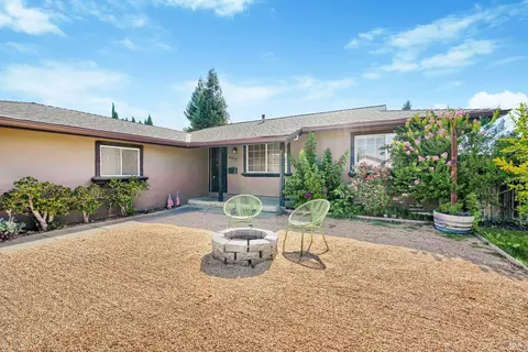Exterior - 500 Cypress St, Dixon, CA 95620 photo 2 of 7